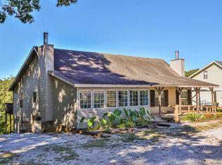 127 Madison 7303 St #7303, Huntsville, AR 72740