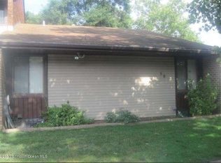 58 Bennington Dr, East Windsor, NJ 08520