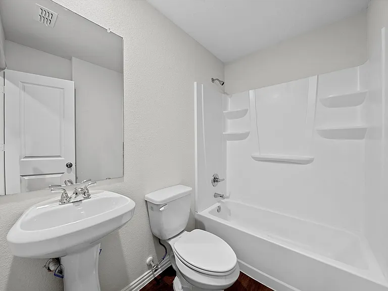 2408 McKenzie Ave #A — Photo 3