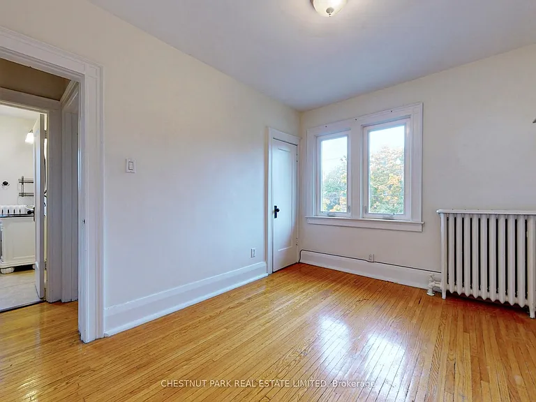 114 Colin Ave — Photo 31