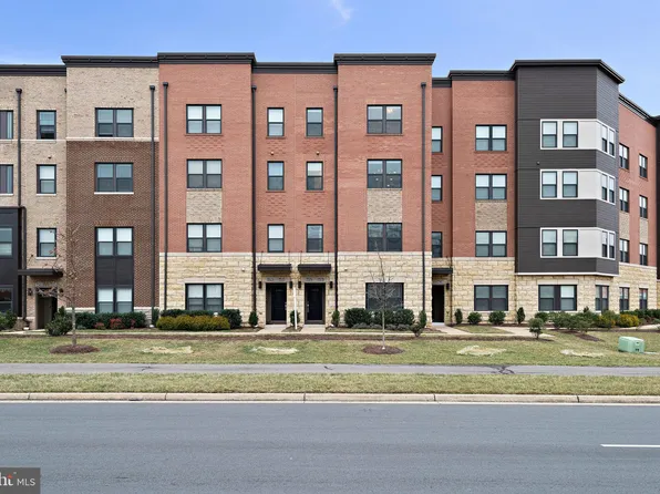 44742 Tiverton Sq, Ashburn, VA 20147