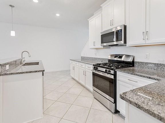5th image of 8241 CORNER PINE WAY