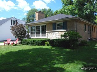 782 S Parkside Ave, Elmhurst, IL 60126