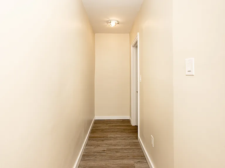 331 Marion St #2 — Photo 21