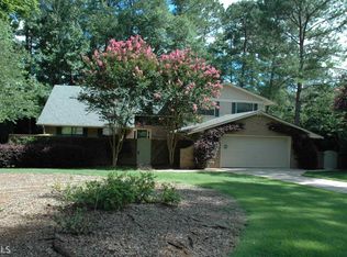 104 Holly Ln, Lagrange, GA 30240