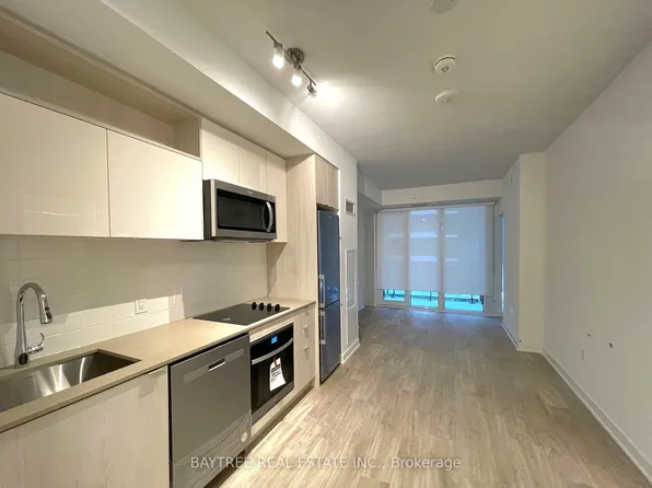 135 Lower Sherbourne St, Toronto, ON