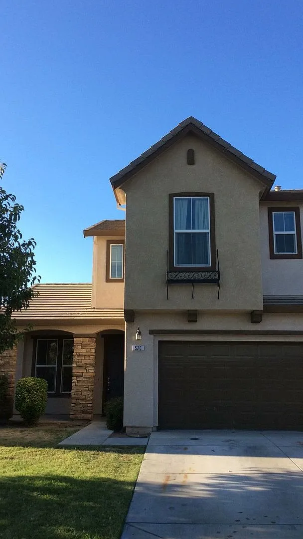 520 Beckman Way photo 1