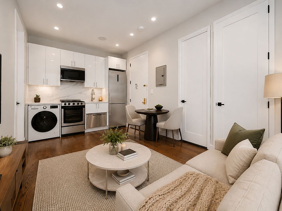 1st image of 216 Thompson St APT 4R