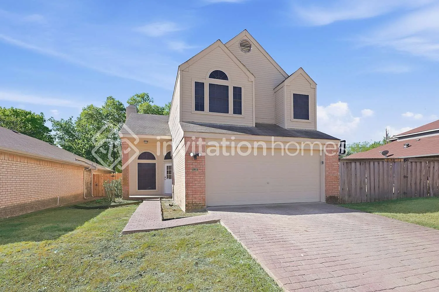 536 Majestic Park Ln Cedar Hill, TX 75104 — Photo 1