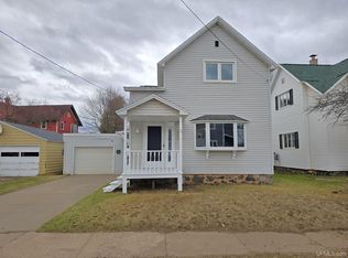 618 Maurice St, Ishpeming, MI 49849