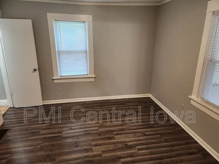 1806 Jefferson Ave — Photo 7