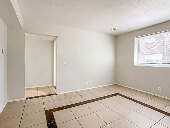 4th image of 1330 S 30th Ave APT 2