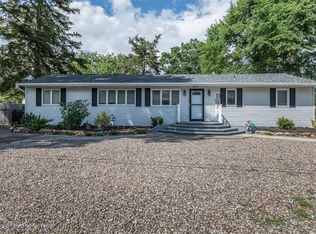 13 Donald Pl, Bayville, NJ 08721