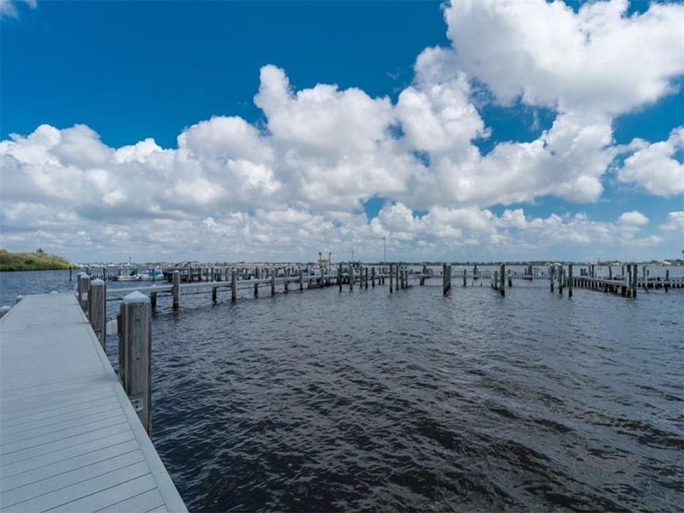 1st image of 2514 NW Seagrass Dr #7B
