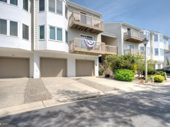27 Seaside Rd, Brigantine, NJ 08203