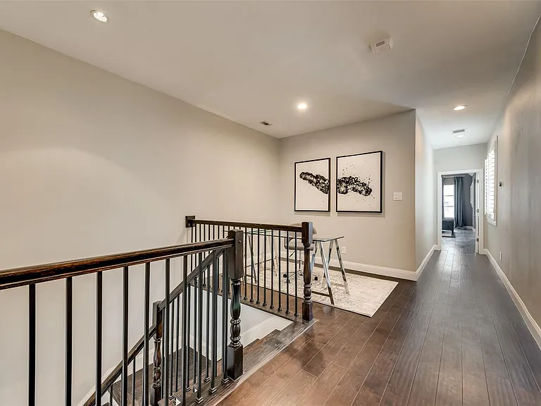 2902 N Pearl St — Photo 28