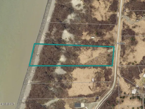 17295 Discovery Dr, Clam Gulch, AK 99568