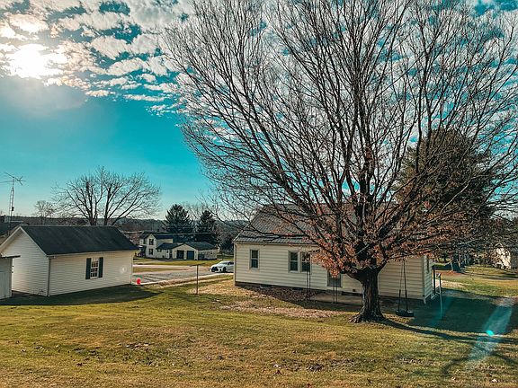 4th image of 7848 Meadow Dr