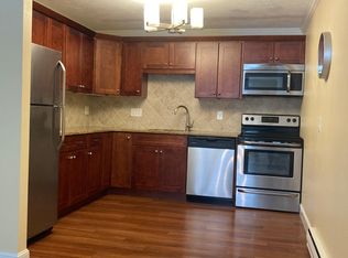 175 Main St APT 5, North Andover, MA 01845