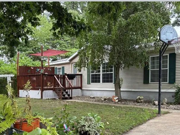 2359 55th St, Fennville, MI 49408