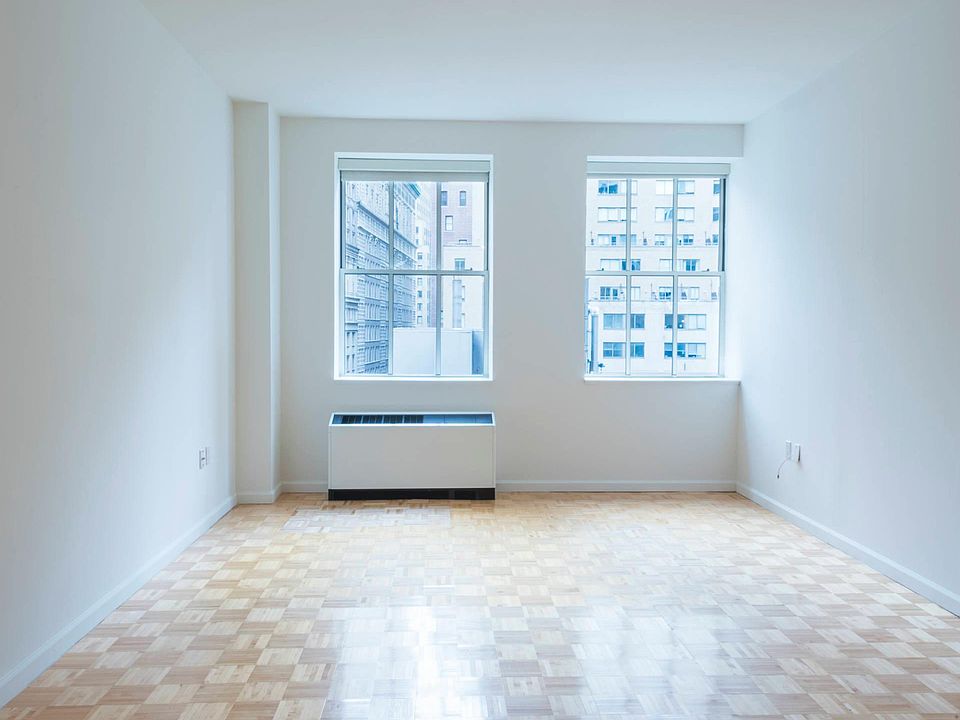 1st image of 63 Wall St APT 2010
