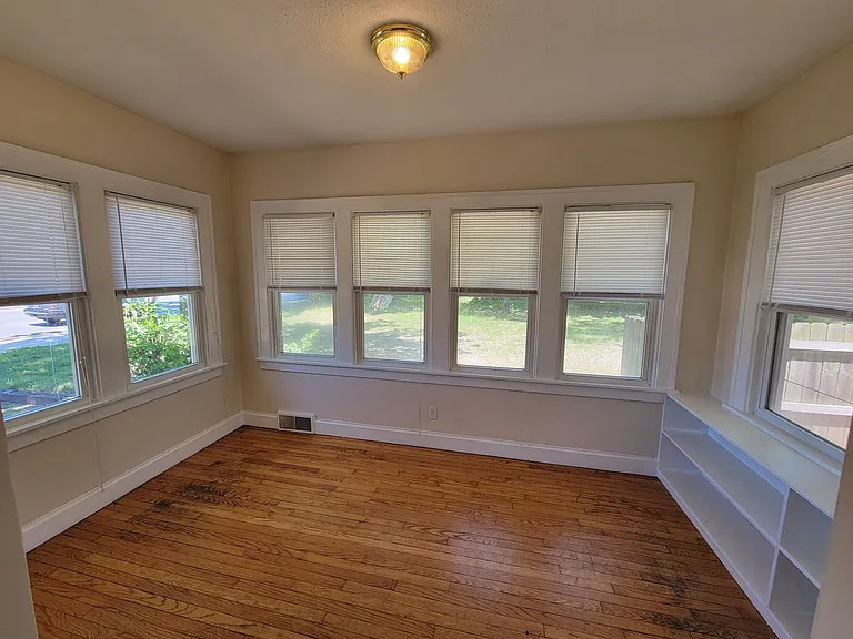 1444 S Bend Ave — Photo 5