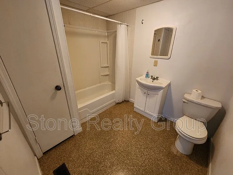 509 S 5th St #2 — Photo 9
