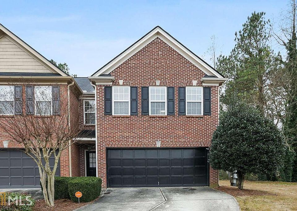 1st image of 690 Surrey Park Pl