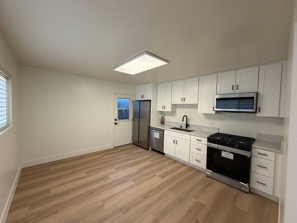 1st image of 3468 Juniper St