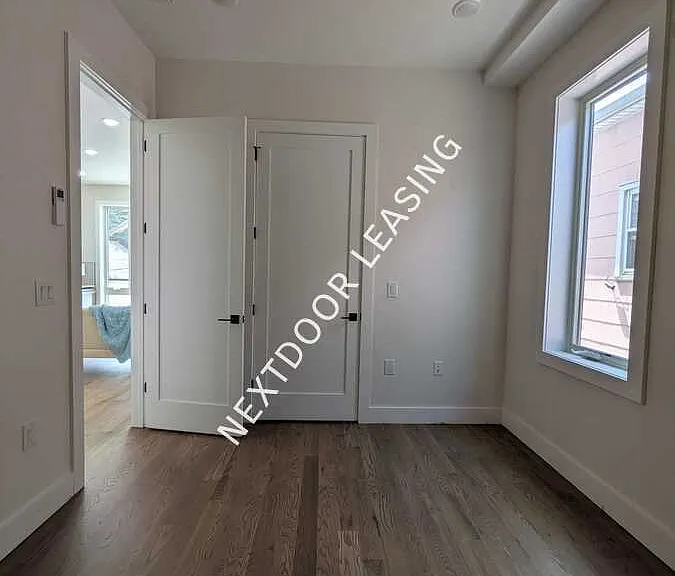 40 Lembeck Ave #201M — Photo 7