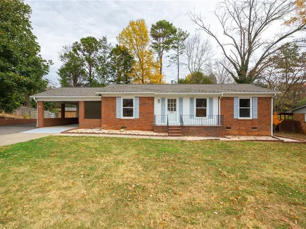 101 Flintfield Dr, Winston Salem, NC 27103
