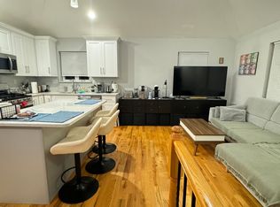 31 Harvey St #2, Staten Island, NY 10305
