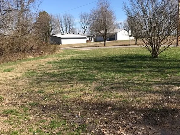 Page Cir, Madisonville, KY 42431
