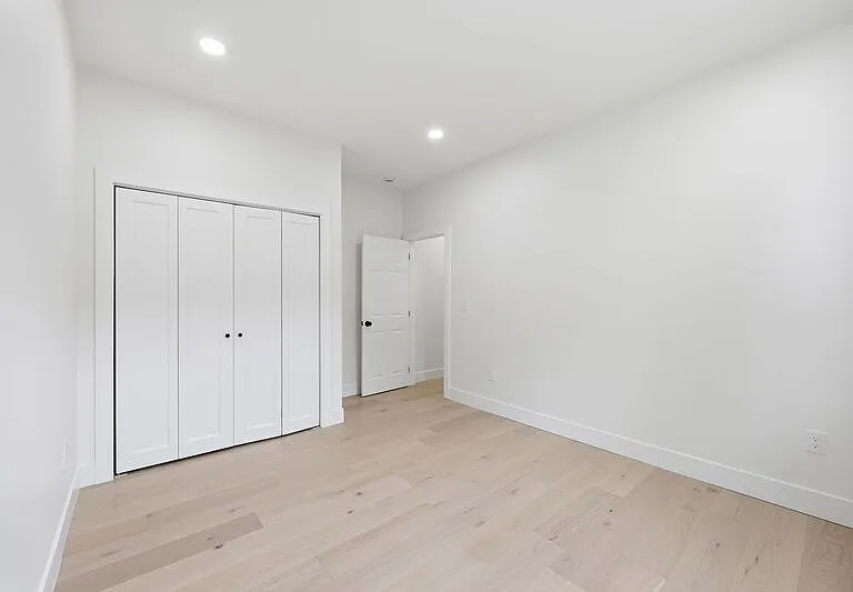 830-834 Oak St #830 OAK STREET — Photo 13