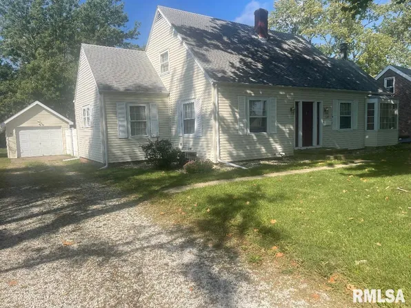 307 N 5th St, Dunlap, IL 61525