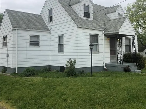 908 S Wheeling St, Oregon, OH 43616