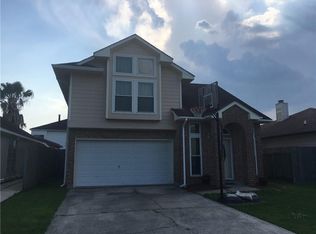 3250 Mallard Ln, Gretna, LA 70056