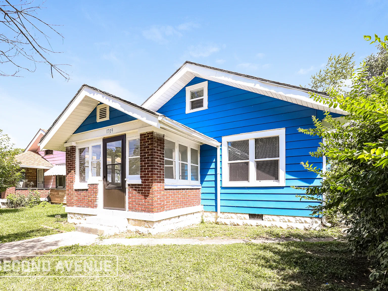 3 bed, 1.5 bath, 1234 sqft, $1,169 — Photo 1