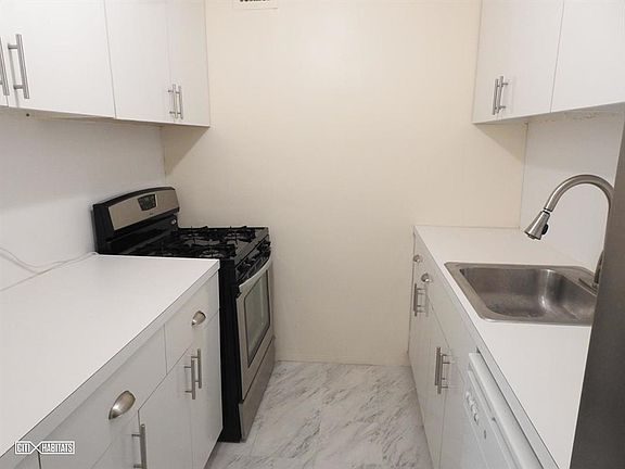 5th image of 343 E 30th St APT 15B