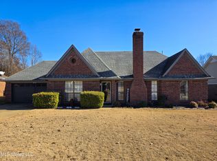 7370 Fox Glen Dr, Olive Branch, MS 38654