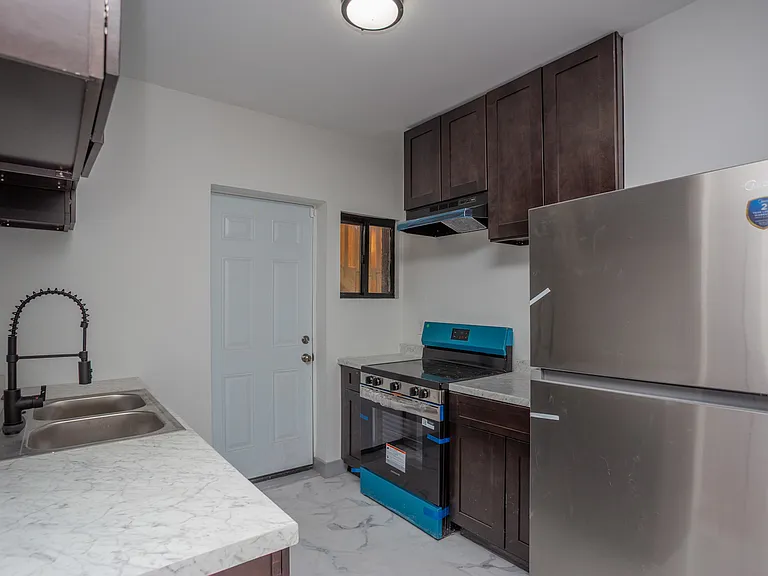 7505 S Yates Blvd #2 — Photo 2