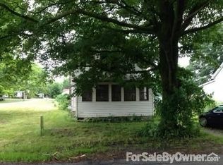 203 Perrin St, Cement City, MI 49233