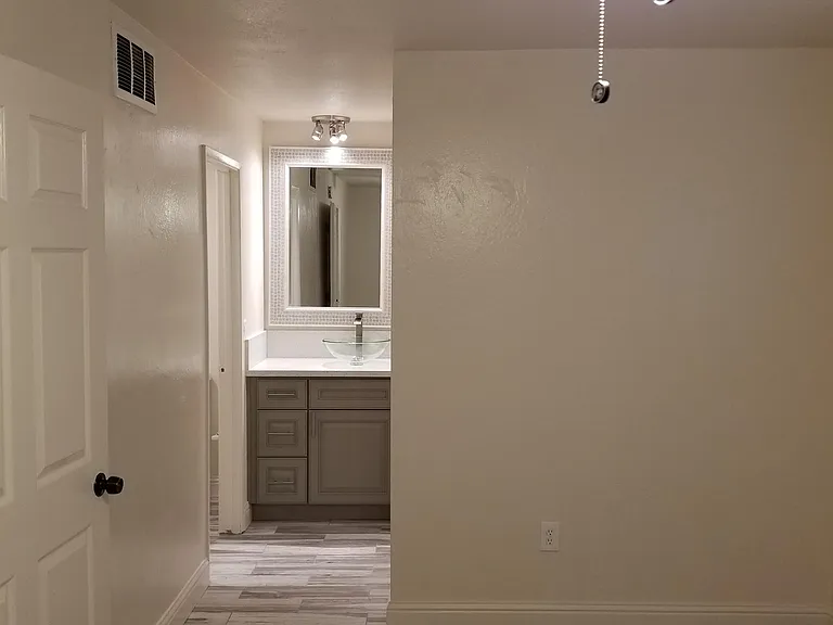 1716 H St #3 — Photo 5