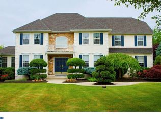 185 Country Ridge Dr, Royersford, PA 19468