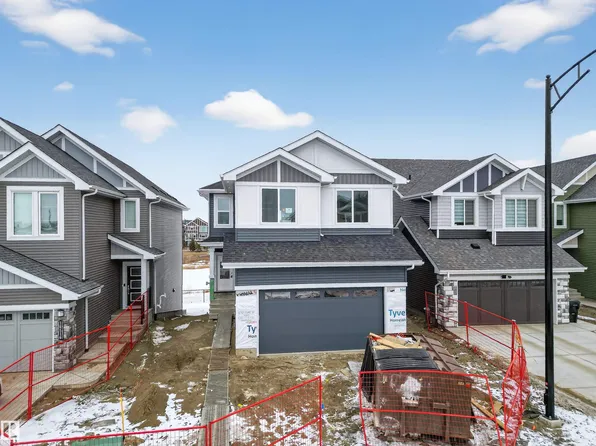 16512 34th Ave SW, Edmonton, AB T6W 4Y2