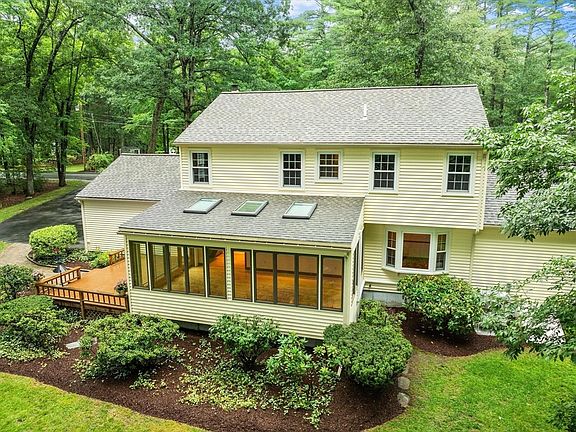 3rd image of 23 Banbury Dr