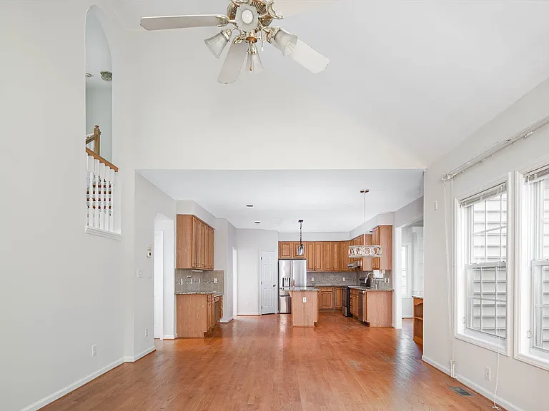 200 Stablegate Dr — Photo 10