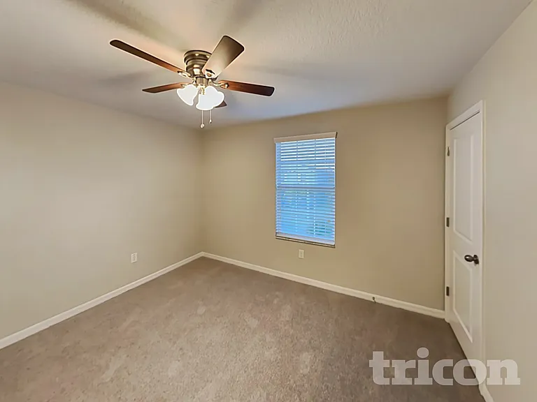 1609 Redmond Brook Ln — Photo 10