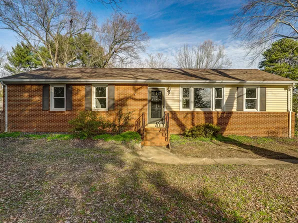 7222 Hickory Ln, Mechanicsville, VA 23111