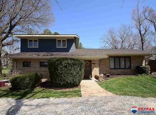 21920 Teselle Ct, Holland, NE 68372